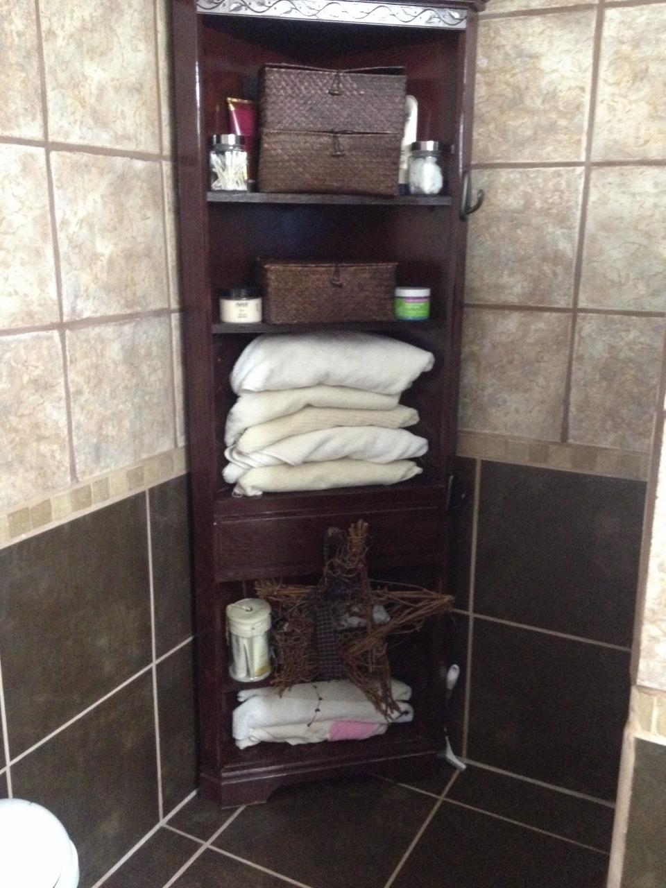 Bathroom Corner Shelf for Towels