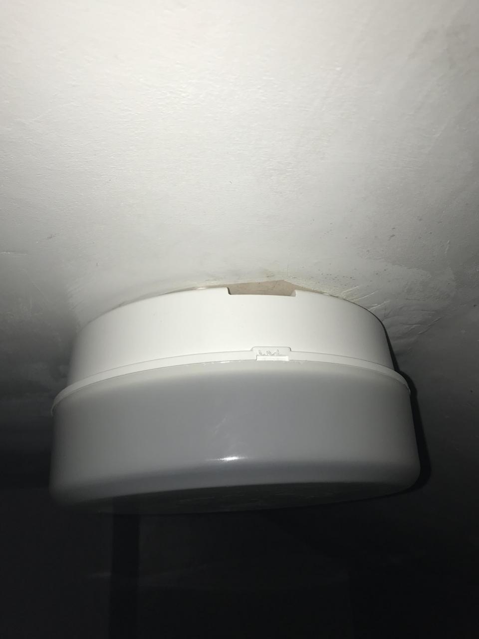 How To Remove Bathroom Light Cover