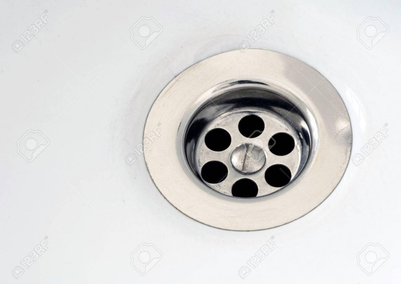 Bathroom Sink Plug Hole