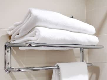 How Do You Hang Towels on a Double Towel Bar