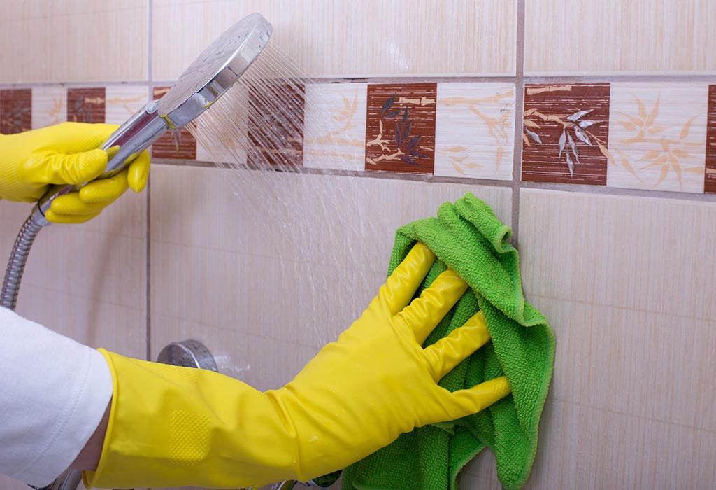 Best Method To Clean Bathroom Tiles
