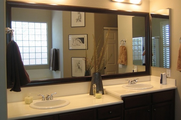 How To Decorate A Large Bathroom Mirror