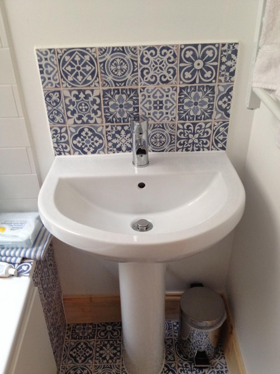 Bathroom Sink Splashback Tiles