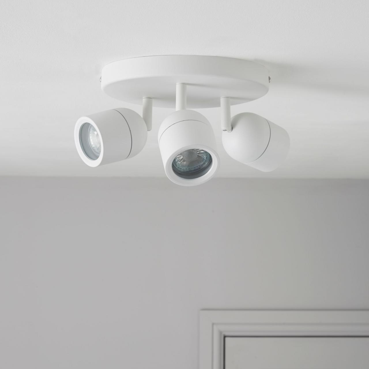 Genlis Bathroom Light