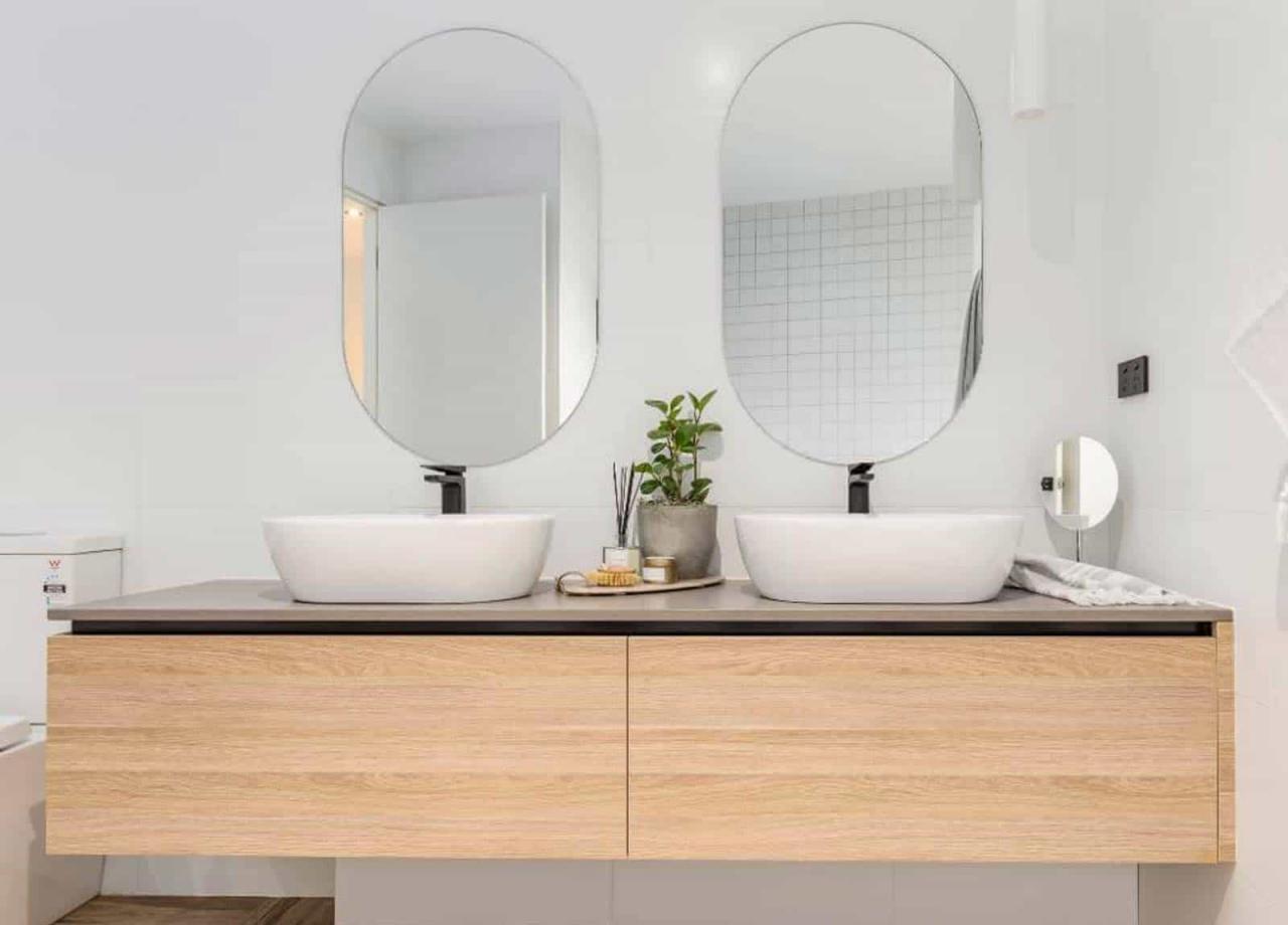 Bathroom Mirrors Gold Coast