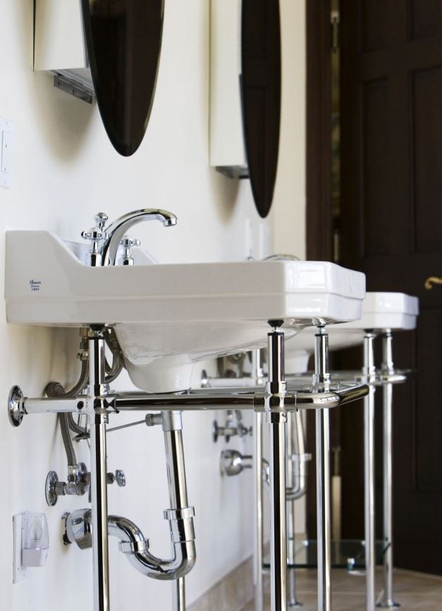 Bathroom Sink Exposed Pipes